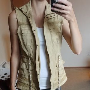 BKE Khaki Utility Vest